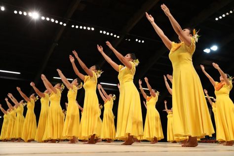 Merrie Monarch Festival, Hula Dress, Polynesian Dance, Hawaii Magazine, Hawaiian Dancers, Trip To Maui, Hula Dance, Hawaii Aloha, Hula Dancers