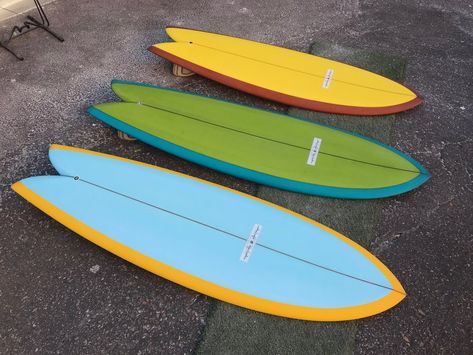 Surfboards Artwork, Deco Surf, Fish Surfboard, Surfboard Painting, Surf Painting, Longboard Design, Surfboard Decor, Surfboard Shapes, Custom Surfboards