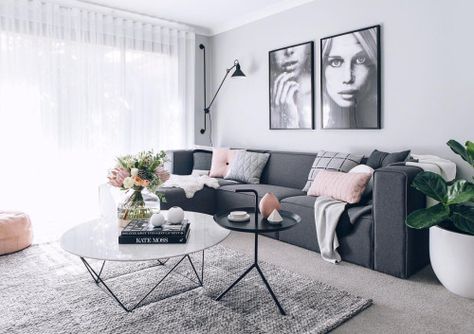 imm24: Living room goals by the amazing @oh.eight.oh.nine ... Gray Living Room Design, Living Room Stands, Grey Sofa Living Room, Grey Couches, Living Room Grey, A Living Room, Apartment Living Room, White Wall, Design Living