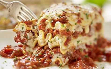 Olive Garden Lasagna, Garden Lasagna, Olive Garden Recipes, Copycat Restaurant Recipes, Garden Recipes, Olive Gardens, Lasagna Recipe, Olive Garden, Restaurant Recipes