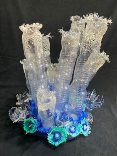 Plastic Bottle Sea Creatures, Plastic Pollution Sculpture, Under Water Decoration, Plastic Bottle Jellyfish Diy, Plastic Bottle Coral Reef, Plastic Coral Reef, Recycled Ocean Art, Plastic Water Bottle Art, Water Bottle Art Projects