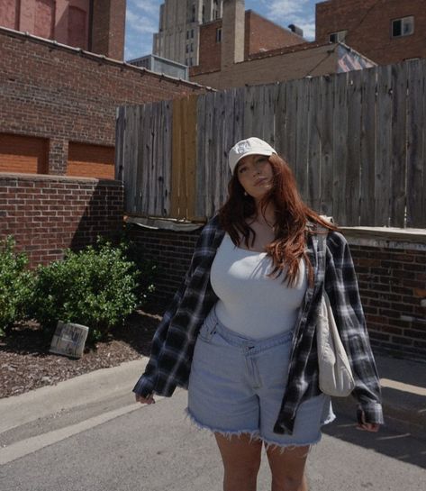 Tasha Core, Dope Fashion Outfits, Fashion Brenda, Plus Size 90s, Body Aesthetics, Plus Size Baddie, Plus Size Summer Fashion, Plus Size Baddie Outfits, Free Friends