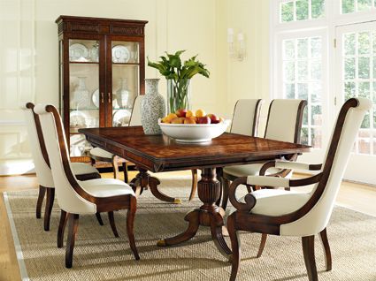 7200 Collection Elegant Dinning Room, Henredon Furniture, Interior Room Decoration, Interior Decorating Living Room, Double Pedestal Dining Table, Traditional Dining Tables, Dining Ideas, Dining Room Style, Traditional Dining