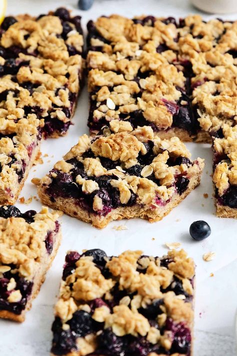 Blueberry Breakfast Bars, Blueberry Crumb Bars, Breakfast Blueberry, Oatmeal Vegan, Baked Desserts, Crumb Bars, Clean Dessert, Vegan Baked, Clean Eating Desserts