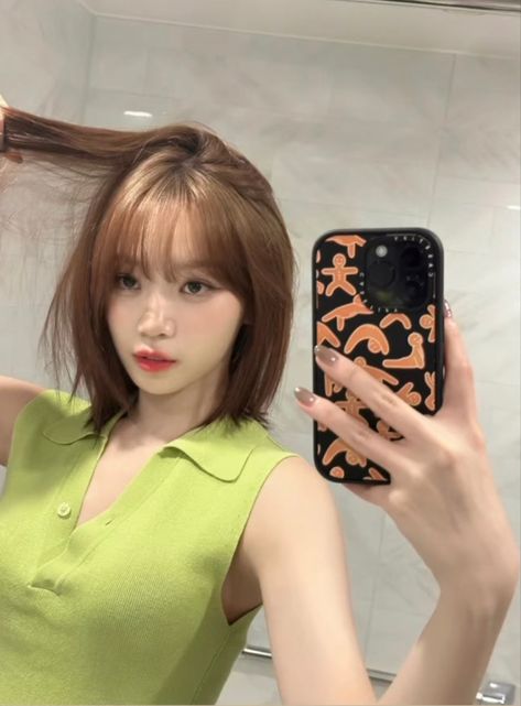 chaewon Kpop Girl Groups, Instagram Update, Korean Girl, New Hair, Hair Inspo, Kpop Girls, Mini Albums, Instagram Story, Girl Group