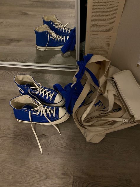 Cobalt blue converse, blue bikini top from target, bag from shein! Electric Blue Aesthetic Outfit, Blue Stargirl Aesthetic, Royal Blue Converse Outfit, Crazy Astetic, Blue Sneakers Aesthetic, Converse Blue Outfit, University Of Kentucky Aesthetic, Cobalt Blue Outfits, Blue Converse Aesthetic