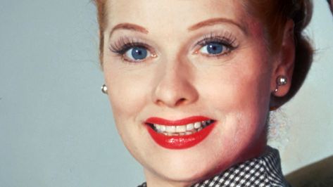 Mac Eyebrow Pencil, Spidery Lashes, Ball Makeup, Classic Makeup, Her Makeup, Cupids Bow, Lucille Ball, Black Mascara, Love Lucy