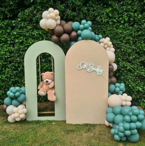 Balloon Props, Baby Shower Props, Party Backdrop Ideas, Party Balloons Diy, Balloon Arch Decorations, Modern Wedding Theme, Decoration Buffet, Diy Birthday Backdrop, Deco Ballon