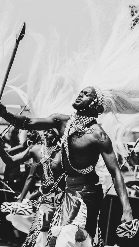 Rwanda African Dance Photography, East African Culture, Xhosa Aesthetic, Rwanda Culture, Rwandan Culture, 60s Vintage Fashion, Black Power Art, Afrofuturism Art, Futurism Art