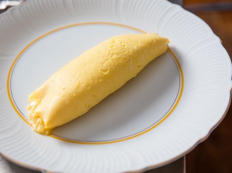 Classic French Omelette Recipe | Serious Eats French Omelette, Omelette Recipe, Egg Recipes For Breakfast, White Plate, Serious Eats, Egg Breakfast, Healthy Smoothie, Omelet, How To Cook Eggs