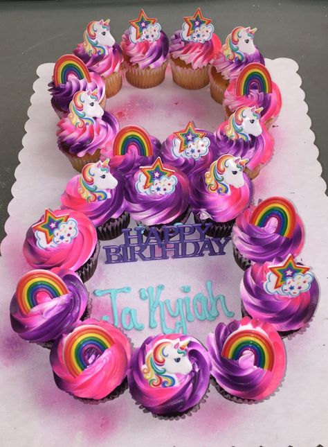 20 Cupcakes Shaped In Number 8. Creator Of These Cupcakes Is LaQuishia McCraney. Number Eight Cupcake Cake, Number 8 Cupcake Cake Pull Apart, Cupcake 8 Shape, 8 Pull Apart Cupcake Cake, Number 8 Pull Apart Cupcakes, Number 8 Cupcakes, 8 Shaped Birthday Cake, Cupcakes Number Shape, 8 Shaped Cake