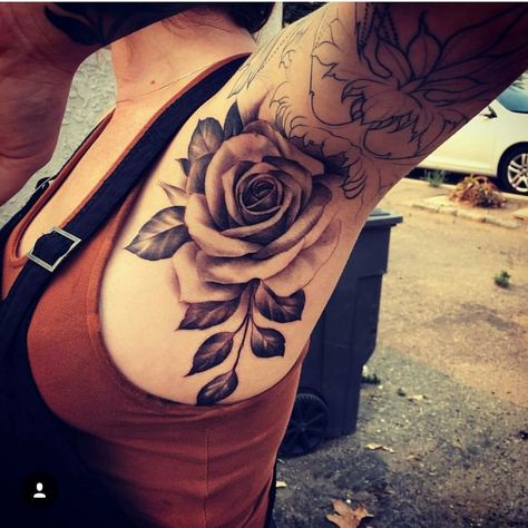 Ava Rae, Armpit Tattoo, Underarm Tattoo, Tattoos Inspiration, Skeleton Hand Tattoo, Clock Tattoo, Flowers Tattoo, Women's Tattoo, Tattoo Videos