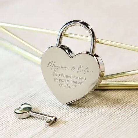 Anniversay Gifts, Love Locks, 25th Anniversary Gifts, Engagement Bride, Bachelorette Ideas, Heart Padlocks, Keys Wedding, Work Flow, Love Lock