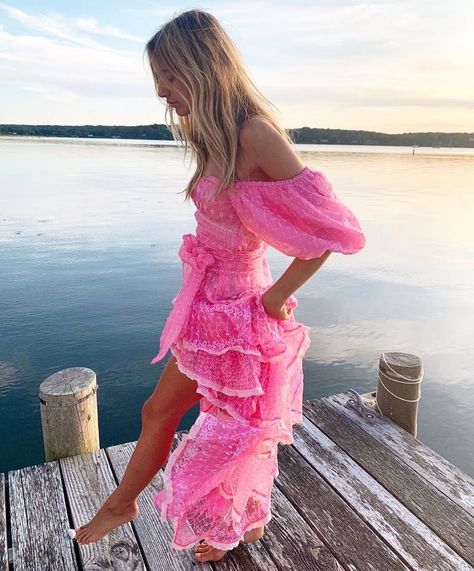 pinterest: piriesellars2 ★ Preppy Mode, Preppy Prom, Love Shack Fancy, Preppy Dresses, Preppy Girl, Cute Preppy Outfits, Hoco Dresses, Preppy Outfits, Waist Dress