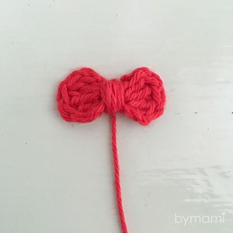 Crochet Bow For Amigurumi, Hello Kitty Bow Crochet, Crochet Mini Bow, How To Crochet A Bow, Crochet Bow Pattern, Hello Kitty Crochet, Hello Kitty Bow, Minnie Bow, Bamboo Yarn