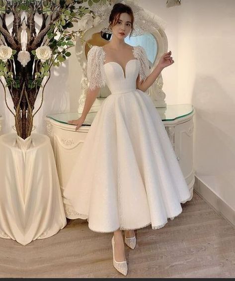 Civil Wedding Dresses Classy, Wedding Dresses Tea Length, Dresses Tea Length, Puff Sleeve Wedding Dress, Fancy Gown, Sleeve Wedding Dresses, Maxi Design, Elegant Bridal Gown, Civil Wedding Dresses