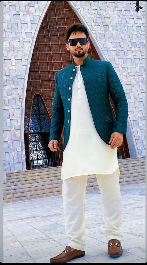 Sea Green Kurta For Men, Kurta Pajama Koti Men, Pakistani Fashion Casual Kurta Designs, Prince Coat Wedding Pakistani, Prince Coat Wedding Pakistani Men, Indowestern Outfits For Men, Sherwani Design, Formals For Men, Kurta Designs Men's