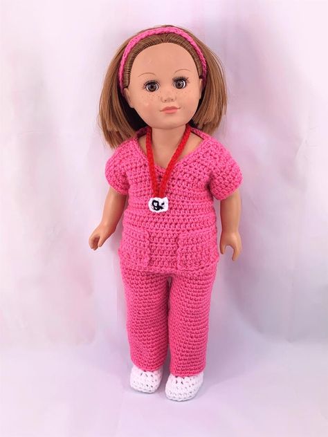 American Girl Outfits, Crochet Doll Clothes Patterns, American Girl Crochet, Doll Shoe Patterns, Nurse Scrubs, Doll Clothes Pattern, Doll Clothes Patterns Free, Pattern Doll, Shoes Pattern