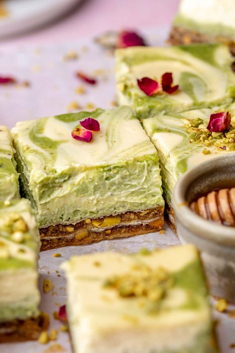 Baklava Pistachio Cheesecake, Quick Cheesecake, Pistachio Dessert, Baklava Cheesecake, Pistachio Cheesecake, Raw Pistachios, Phyllo Pastry, Honey Simple Syrup, Plum Recipes