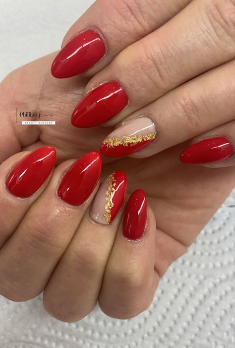 Almond Shape Red Nails Designs, Red And Gold Nails Simple, Bridal Nails Red Wedding, Red Almond Acrylic Nails Designs, Nail Ideas To Go With A Red Dress, Short Red And Gold Nails, Red And Gold Nails Almond, Red And Gold French Tip Nails Almond, Red And Gold Nail Ideas