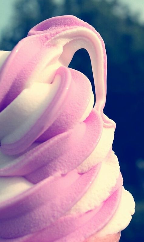 Swirl Ice Cream, High By The Beach, Cream Aesthetic, Food Illustration, Soft Serve, Style Pink, Strawberries And Cream, Frozen Treats, Food Illustrations