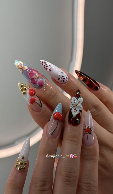 Italy Acrylic Nails, Lisi Shops Nails, Teacher Nails Acrylic, Natalie Minerva Nails, Colombia Nails Design, Stiletto Junk Nails, Aesthetic Nail Pics, Maddie Perez Nails, Each Nail Different Design