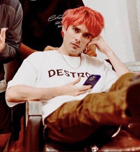 Awsten Knight Funny, Awsten Knight Red Hair, Red Hair Icon, Waterparks Band, Mr Knight, Water People, Awsten Knight, Hair Icon, Band Pictures