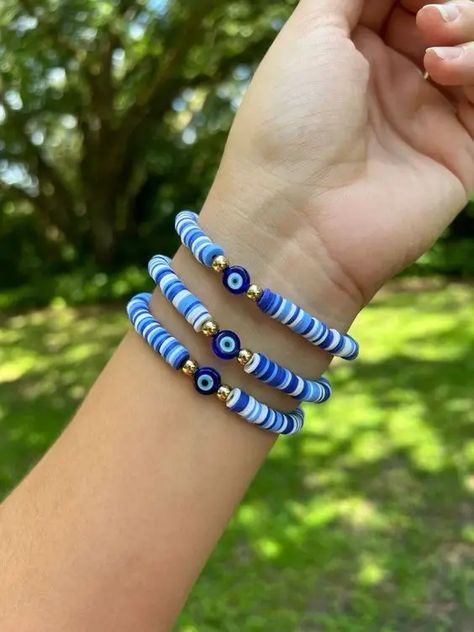 Bead Hacks, Evil Eye Clay, Eye Clay, Clay Bead Bracelet Ideas, Bracelets Heishi, Bead Bracelet Ideas, Make Clay Beads, Clay Bead Necklace, Preppy Bracelets