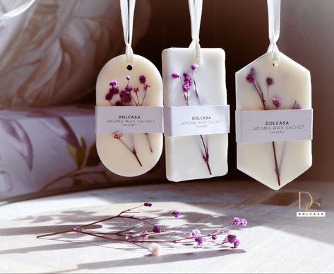 Aroma Sachets are made up of pure organic soy wax, dried flowers and long lasting english lavendar scented oils , and they are an entirely chemical-free way to refresh small spaces. Scent Sachet, Wax Sachet, Scented Pillar Candles, Intention Candles, Scented Sachets, Business Thank You Cards, Scented Oils, Design Your Home, Sachets