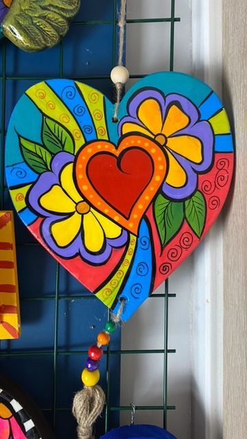 Mexican Folk Art Painting, Indian Culture And Tradition, Cerámica Ideas, Colorful Rangoli Designs, Painted Hearts, Heart Painting, Creative Painting, August 17, Folk Art Painting