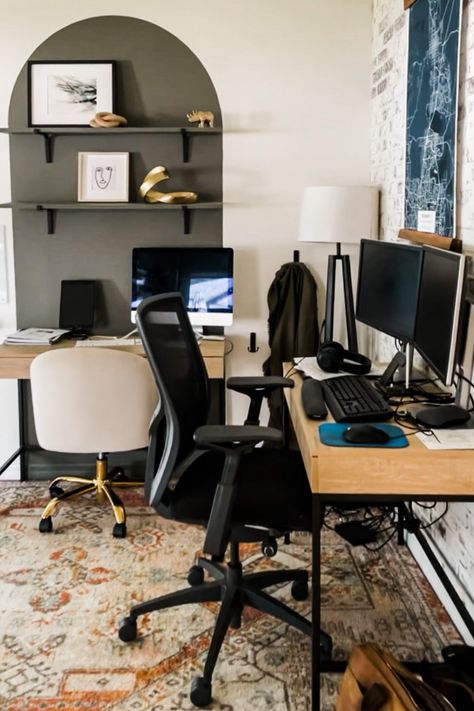 Small Home Office Two Desks Layout, Small Office Space Two Desks, Small Office With 2 Desks, Shared Home Office Ideas Small Spaces, 2 Desks In One Room, Home Office For Two People Layout, Small Office For Two, Office Space For Two People, Home Office For 2 People