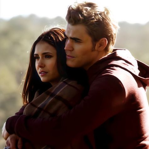 Stefan Tvd, Stefan And Elena, Vampire Diaries Books, Diary Movie, The Vampire Diaries Characters, Vampire Diaries Poster, Welcome To My Youtube Channel, Tv Show Couples, Vampire Diaries Guys