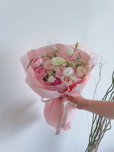 Korean Bouquet Wrapping, Korean Bouquet, Bouquet Wrapping, Mini Bouquet, Flowers Photography Wallpaper, Bouquet Wrap, Photography Wallpaper, Diy Flowers, Flowers Photography