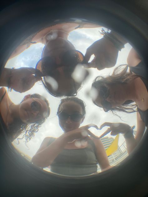 fisheye pic idea with friends heart chaos core summer vibes aesthetic Friend Chaos Aesthetic, Chaos Core Aesthetic, Chase Core, Idea With Friends, Chaos Core, Chaos Aesthetic, Middle Daughter, Summer Vibes Aesthetic, Friends Heart