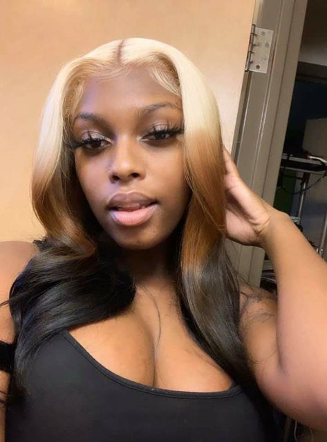 Two Tone Wigs Black Women, Reverse Ombre Hair Black Women, Reverse Ombre Wig, Ombre Hair Black Women, Frontal Styles, Reverse Ombre Hair, Birthday Behavior, Reverse Ombre, Faux Locks