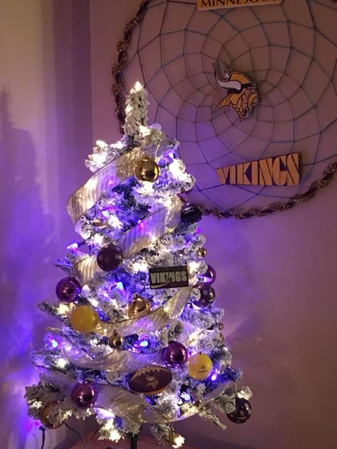 #vikings #christmas #tree #purple #gold #theme #football #Minnesota Minnesota Vikings Christmas Tree, Minnesota Vikings Man Cave, Christmas Tree Purple, Viking Christmas, Bar Events, Viking Party, Mn Vikings, Usa Christmas, Viking Men