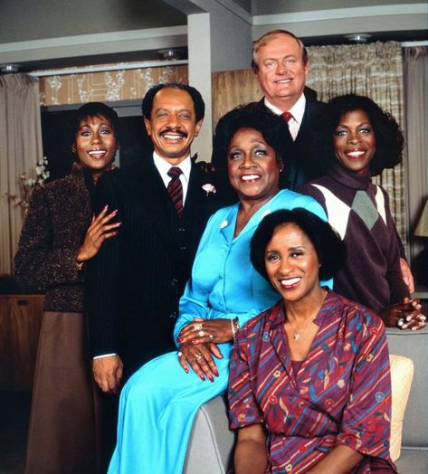 'The Jeffersons' were movin' on up in the '70s: About the vintage TV show, plus the opening credits - Click Americana Sherman Hemsley, The Jeffersons, Black Sitcoms, Black Tv Shows, 70s Tv Shows, Tv Series To Watch, Black Actresses, Black Tv, Black Entertainment