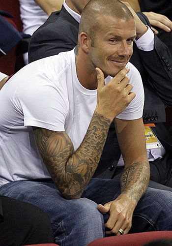 David Beckham Tattoos, Bodybuilding Tattoo, Cloud Tattoo Sleeve, Rib Tattoo Quotes, David Beckham Hairstyle, Hairline Tattoos, Scalp Tattoo, Traditional Tattoo Sleeve, Tattoo Quotes For Women