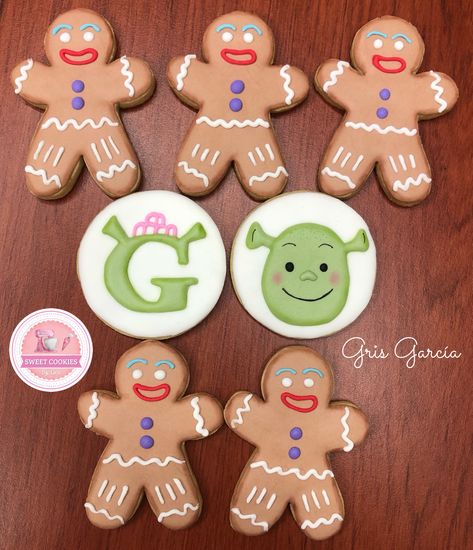 Shrek Gingerbread Man Cookies, Shrek Decorated Cookies, Shrek Sugar Cookies, Shrek Cookies Decorated, Shrek Cookies, Shrek Onion, Shrek Gingerbread, Shrek Themed Party, Shrek Birthday Party