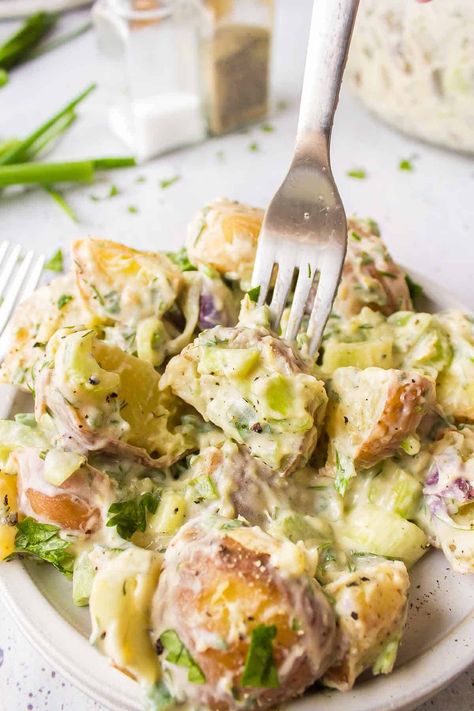 A refreshing twist on the classic side dish, bursting with... Herb Potato Salad, Summer Picnics, Easy Meatloaf, Lemon Herb, Meatloaf Recipe, How To Cook Potatoes, Super Easy Recipes, Potatoe Salad Recipe, Sliced Potatoes