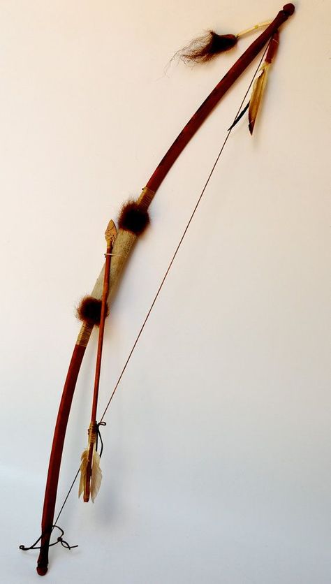 Abenaki Indian Bow and Arrows | Native American Indian Decorative Carved 48" Bow and Arrow Indian Bow And Arrow, Primitive Archery, Cherokee Tattoos, Native American Bow, American Indian Decor, Native Decor, Native Artifacts, Bow Quiver, Native American Decor