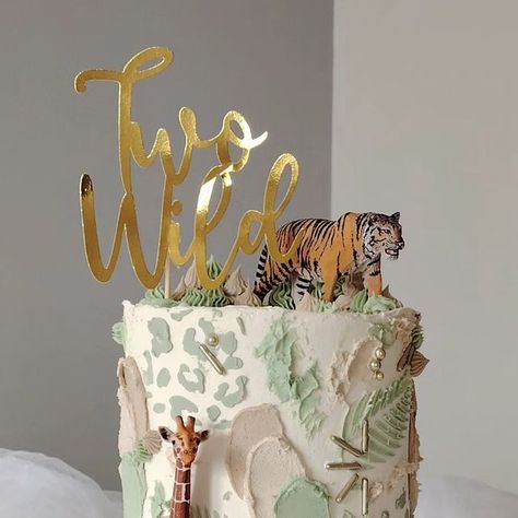 Sara Salazar on Instagram: "Jacob 🦒  A 'two wild' take on this super popular safari theme cake for Jacob's second birthday 🤎  Love a texture cake, specially if its with these colour pallete plus two sets of matching cupcakes!" Born Two Be Wild Birthday Cake, Two Wild Birthday Cake, Wild Birthday Cake, Two Wild Cake, Safari Theme Cake, Two Wild Cakes, Safari Birthday Cake, Texture Cake, Tiger Party