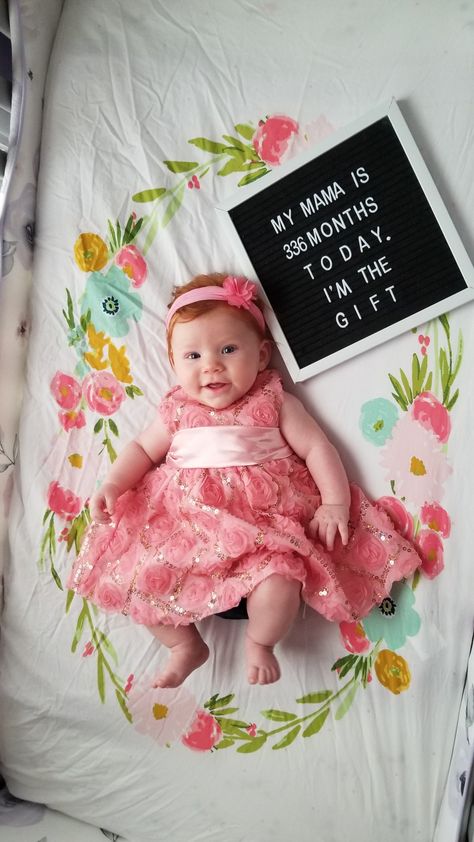 Mothers Day Baby Photoshoot, 1st Birthday Letterboard, 3 Month Old Letter Board Ideas, 7 Month Old Letter Board, Five Month Old Letter Board, One Month Letterboard Baby, 3 Month Old Milestones Letterboard, Mommy Birthday, Baby Letters