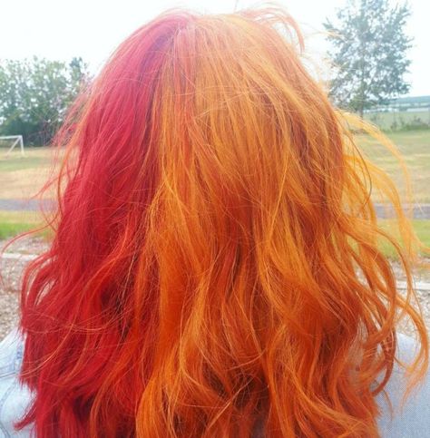 Split Dyed Hair Red And Orange, Half Orange Half Red Hair, Red And Orange Split Dye, Hair Graffiti, Pink Red Hair, Pink And Orange Hair, Stylish Hair Colors, Cheveux Oranges, Types Of Hair Color