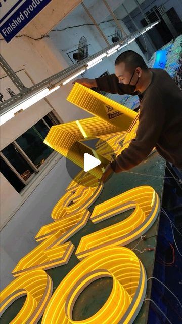 刘裕 on Instagram: "Do you know what is the new and popular signage technology at China？ #signagedesign  #signage  #ledneon  #ledlight  #signature  #lightbox  #ledsign  #neonlight  #diyideas  #signshop  #signmaking  #lamplight  #lampmanufacturer  #ledlightstrip  #logodesign  #signageinstall  #signagemarking  #signagedesign  #LED  #fyp  #Technology  #renovation  #company #shop #sourcefactory" 3d Signs Signage, Light Box Signage Design, Lighted Signage, Lightbox Signage, Lego Led, Building Signage, 3d Signage, Illuminated Signage, Led Sign Board