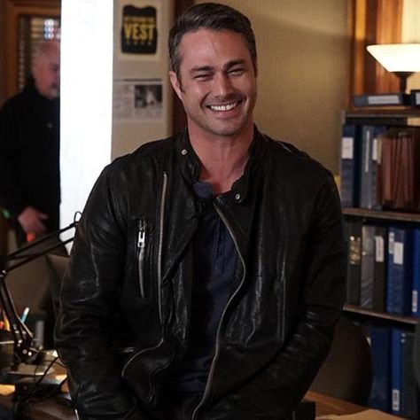 #TaylorKinney Taylor Kinney Tattoo, Mason Lockwood, Chicago Fire Casey, Kelly Severide, Taylor Kinney Chicago Fire, Taylor Jackson, Lee Taylor, Jesse Lee, Taylor Kinney