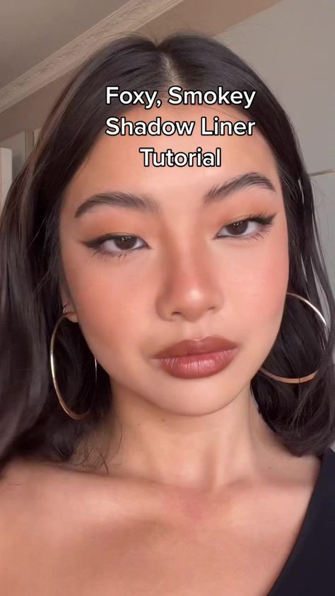 Eyeshadow Liner Look Tutorial, Smoked Out Liner Make Up, Shadow Liner Tutorial, Shadow Liner Makeup, Shadow Winged Liner, Shadow Eyeliner Tutorial, Smoky Eyeliner Tutorial, Eyeshadow Liner Look, Smoky Winged Liner