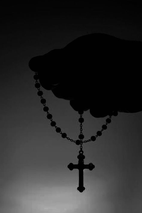 Dark Cross Aesthetic, Rosary Aesthetic Dark, Religion Aesthetic Dark, Religious Aesthetic Dark, Orthodox Church Wallpaper, Jesus Wallpaper Black, God Aesthetic Dark, Black Phone Wallpaper Aesthetic, Phone Wallpaper Aesthetic Dark