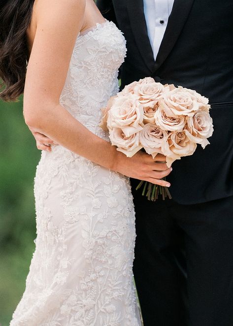 Quicksand Rose Wedding Bouquet, Blush Pink Roses Bouquet, Blush Cream Bouquet, Quicksand Rose Bridal Bouquet, Quicksand Rose Wedding, Quicksand Rose Bouquet, Bridal Bouquet Roses, Quicksand Rose, Blush Rose Bouquet