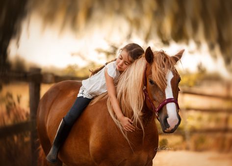 https://flic.kr/p/2a4veXD | Soulmates | They are true Soulmates and These are true Emotions. So much Love i cant believe until i see them together.The Pony was saved and had it really Bad but now he lives the Best Life. My Daughter started to ride 3 Weeks ago but at his side she is like an another Child. So Fearless and full of Love. I think i don`t have much to tell, you see the pure of Love <3 and one Thing you should know About me: I`m afraid of Horses ;D Equine Photography Poses, Horse Photography Poses, Mare Horse, Pictures With Horses, Horse And Human, Farm Photography, Horse Dressage, Horse Wallpaper, Animals Friendship